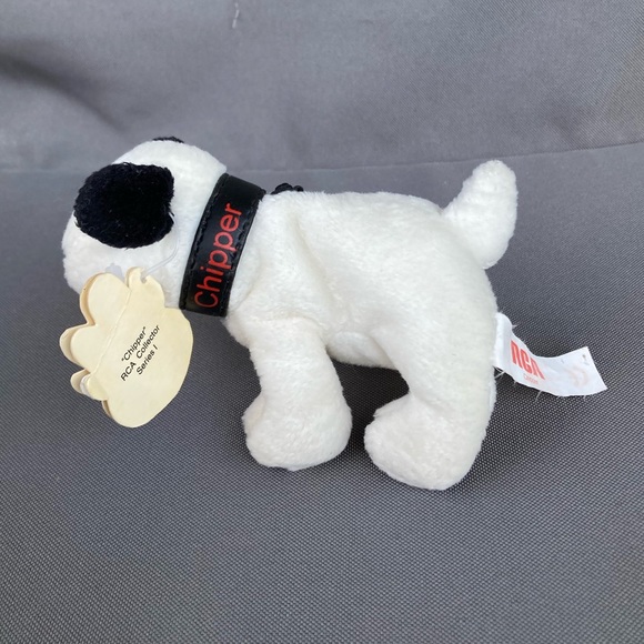 RCA plush dog "Chipper" 4” key ring with Tags - Picture 4 of 7